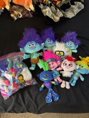DreamWorks Trolls Bundle